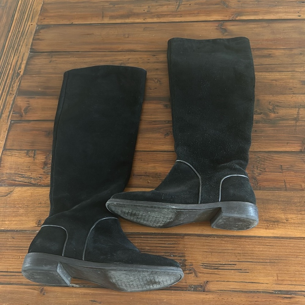 Ugg black suede boots